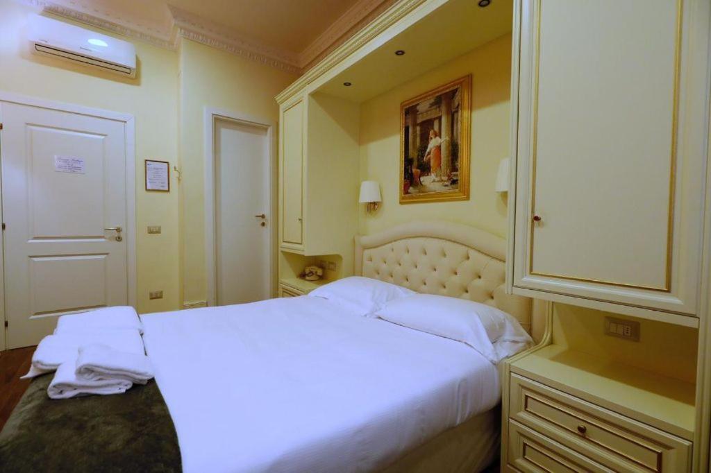 Dimora Frattina Roma Exterior foto